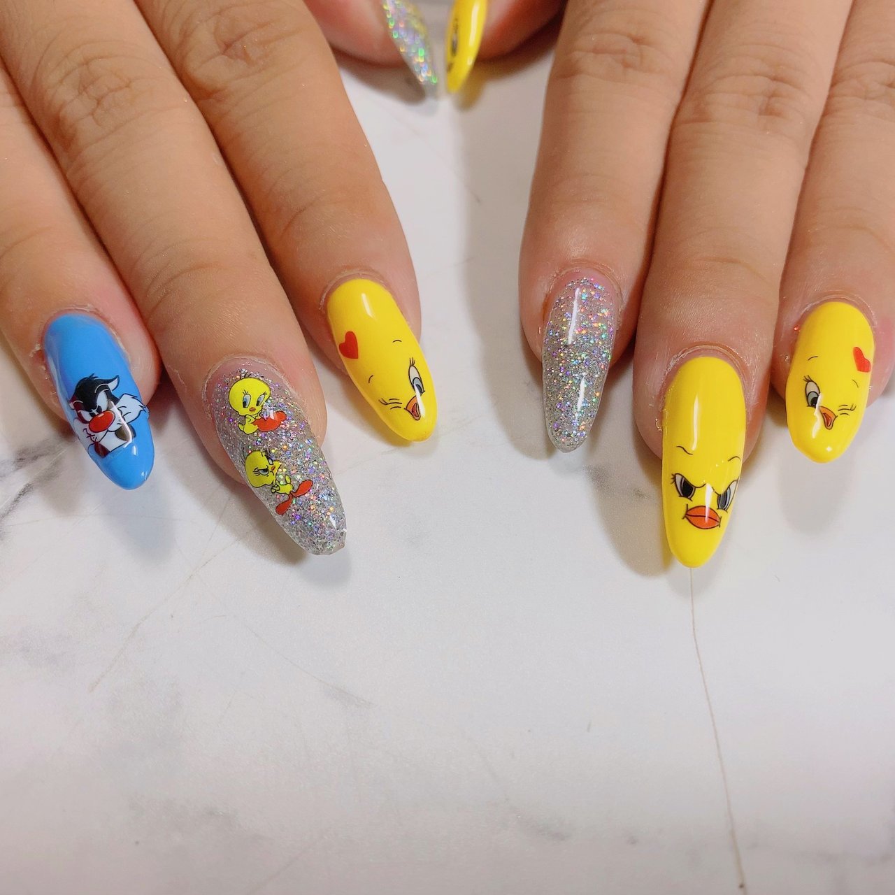 夏 ハンド キャラクター ロング イエロー 𝐀𝐘𝐀のネイルデザイン No ネイルブック