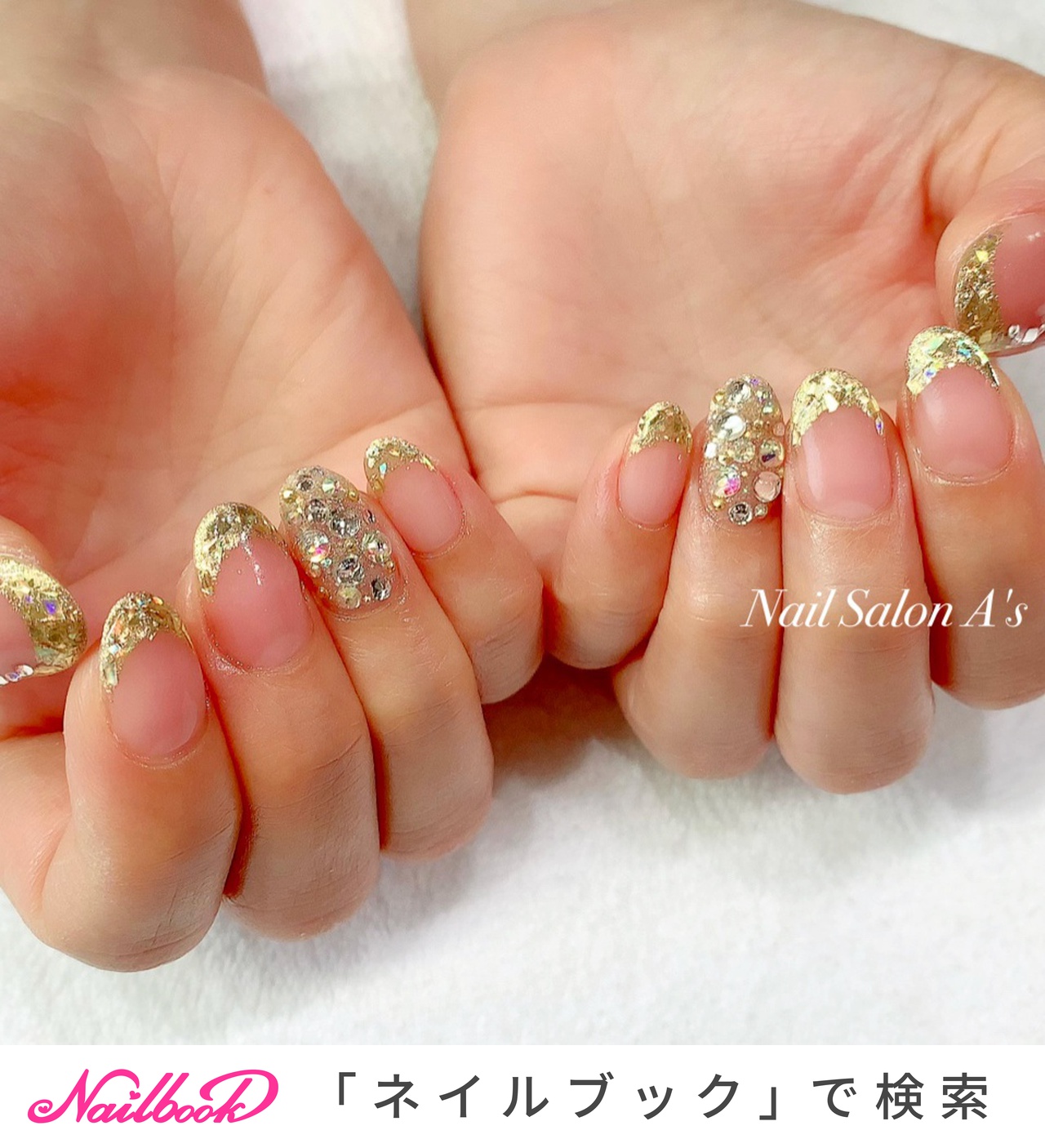 クリスマス ゴールド 派手ネイルのネイルデザイン ネイルブック