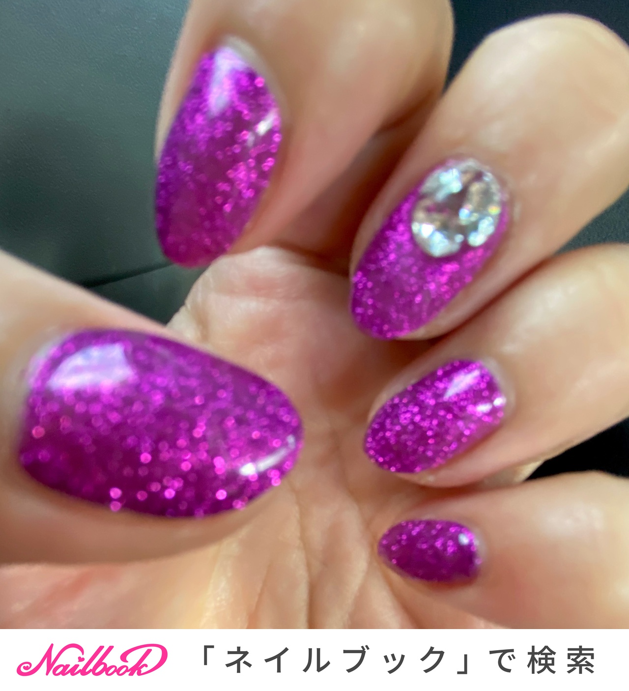 パープル 紫 Vカットストーンのネイルデザイン ネイルブック