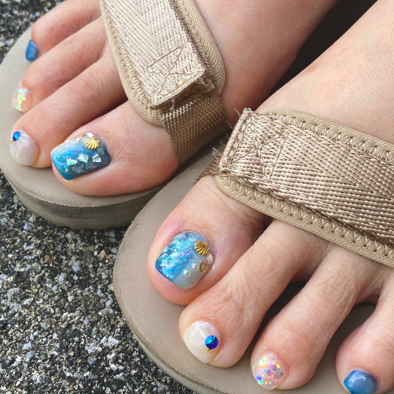 夏 海 リゾート フット グラデーション Jeweljuicyのネイルデザイン No ネイルブック