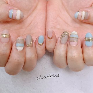 ボーダー グレージュのネイルデザイン ネイルブック