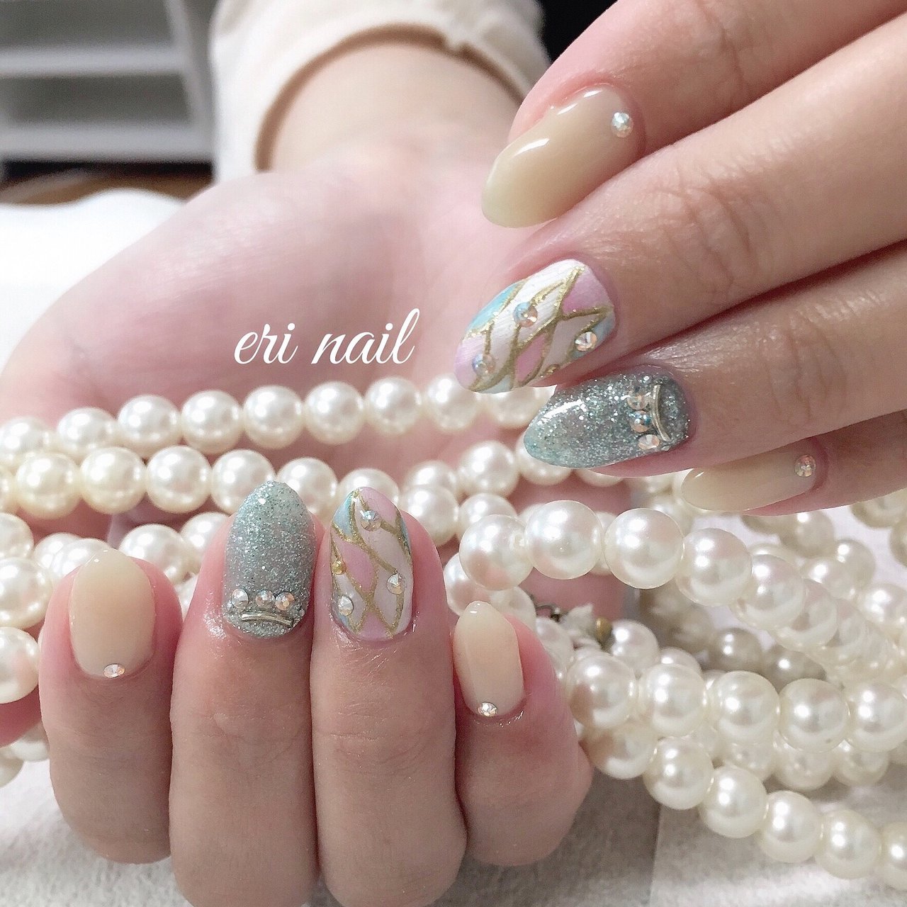 夏 ハンド ステンドグラス ベージュ ピンク 名古屋市天白区 自宅ネイルサロン Eri Nailのネイルデザイン No ネイル ブック