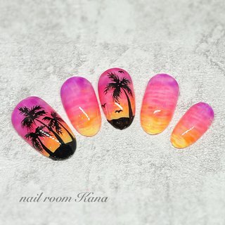 夏 グラデーション ヤシの木ネイルのネイルデザイン ネイルブック