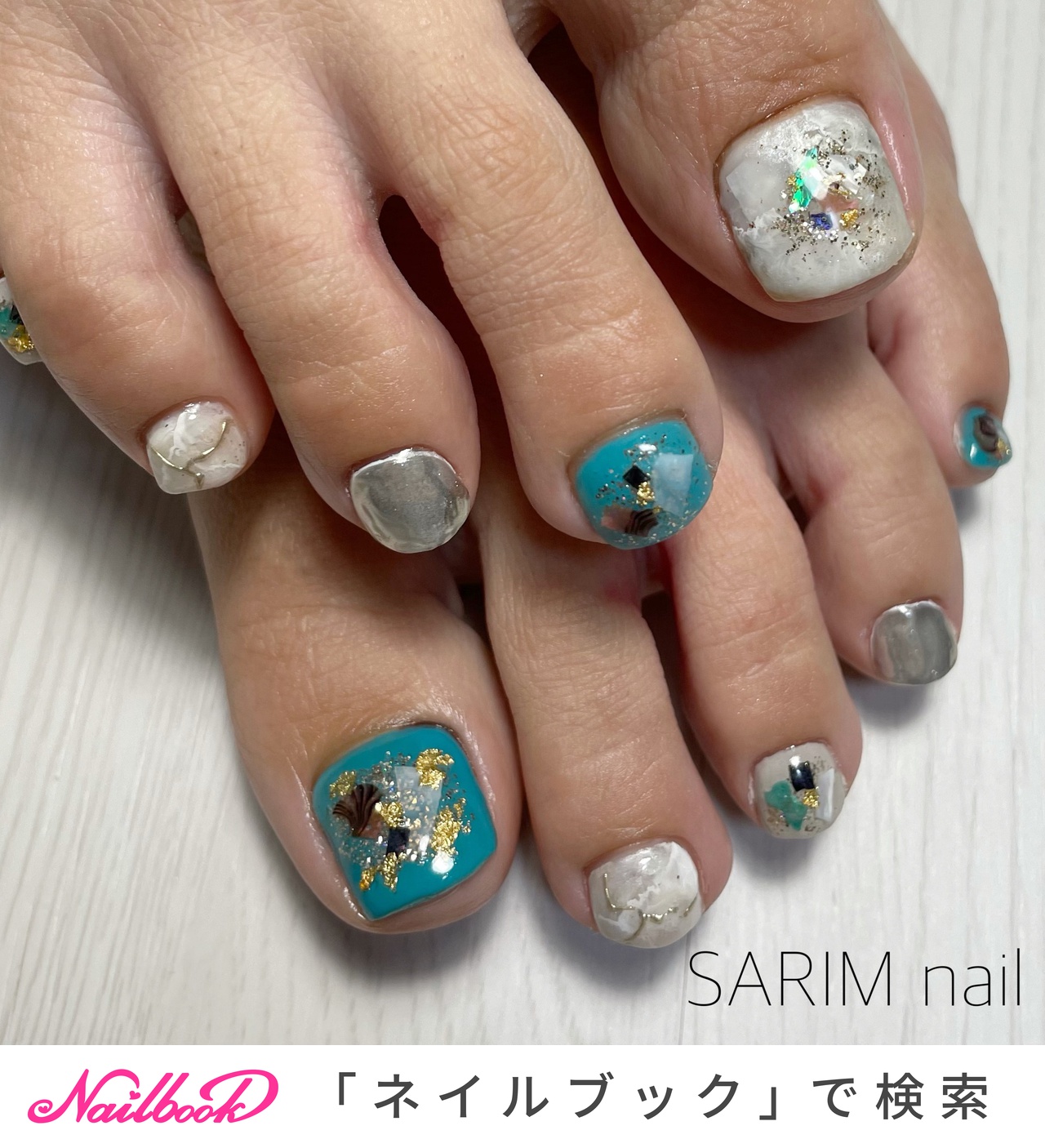 夏 フット エメラルドグリーンのネイルデザイン ネイルブック