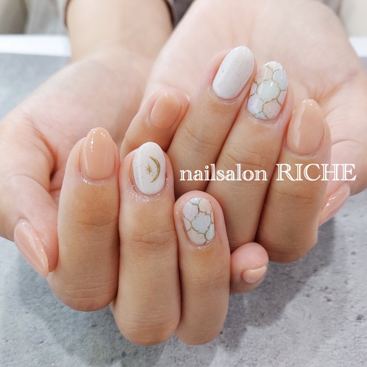 夏 旅行 オフィス ハンド シンプル Nailsalon Richeのネイルデザイン No ネイルブック