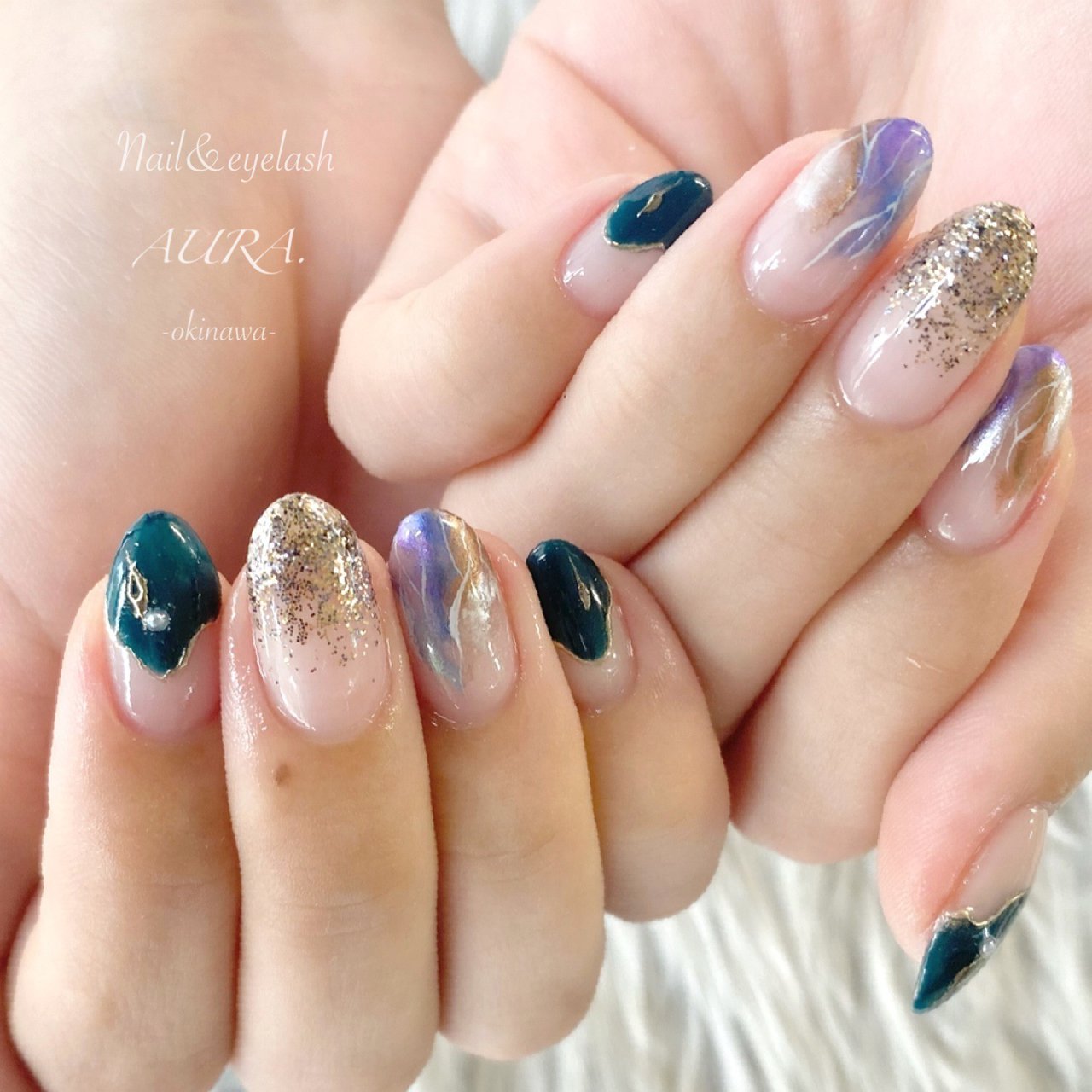 夏 旅行 海 リゾート 変形フレンチ Nail Eyelash Aura Meesan 沖縄 のネイルデザイン No ネイルブック