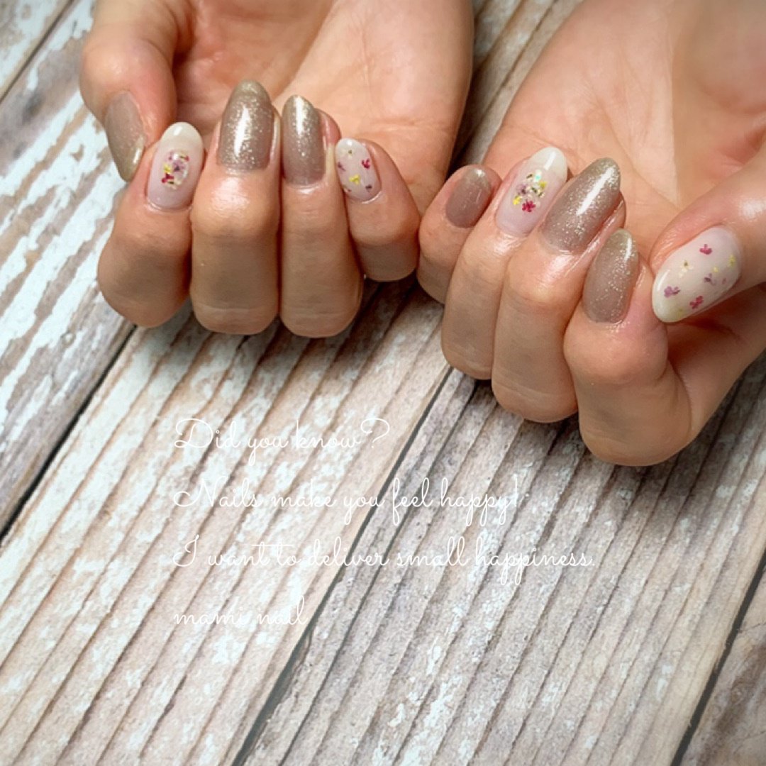 春 夏 オールシーズン ハンド ラメ Mami のネイルデザイン No ネイルブック