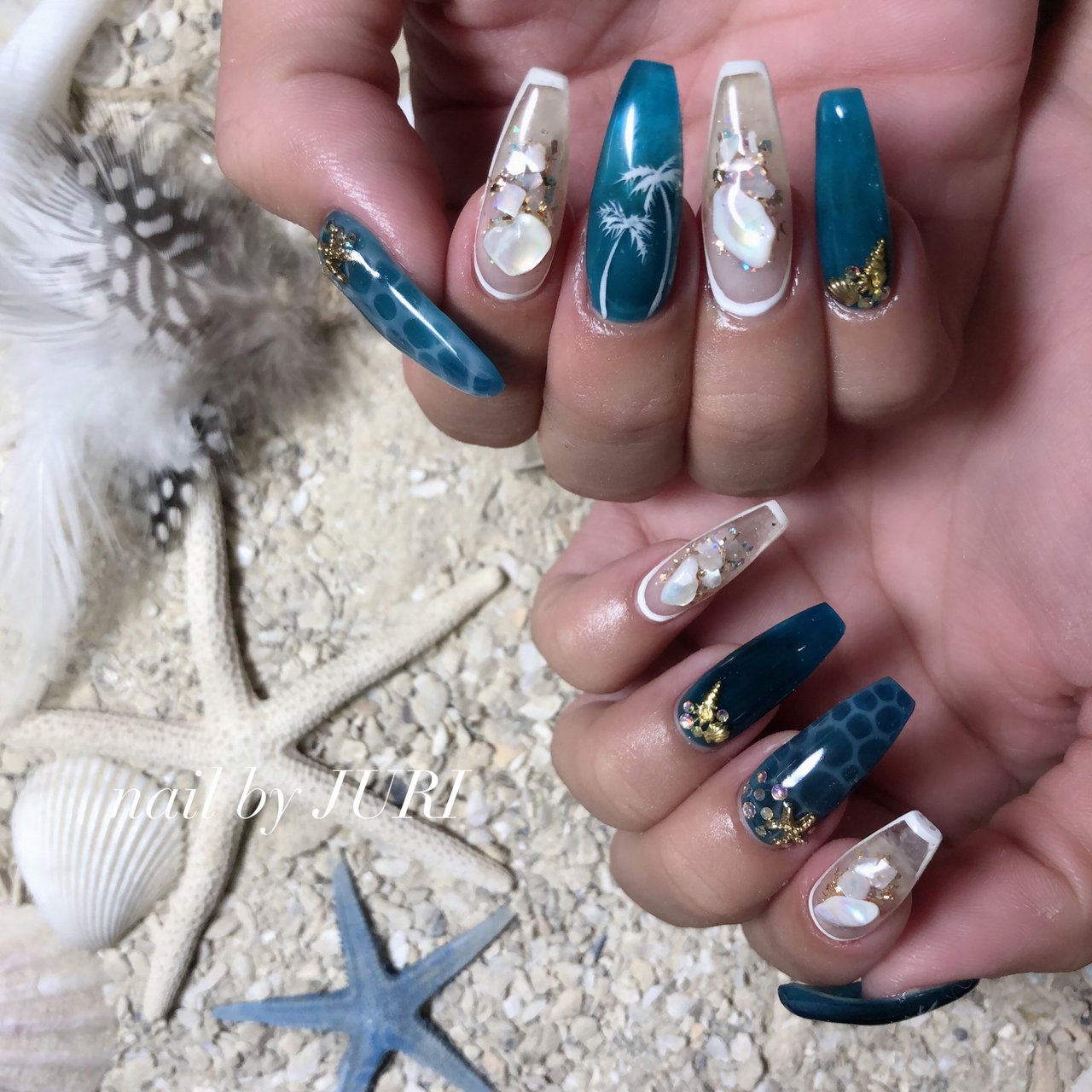 海 リゾート ハンド ビジュー シェル Ateのネイルデザイン No ネイルブック