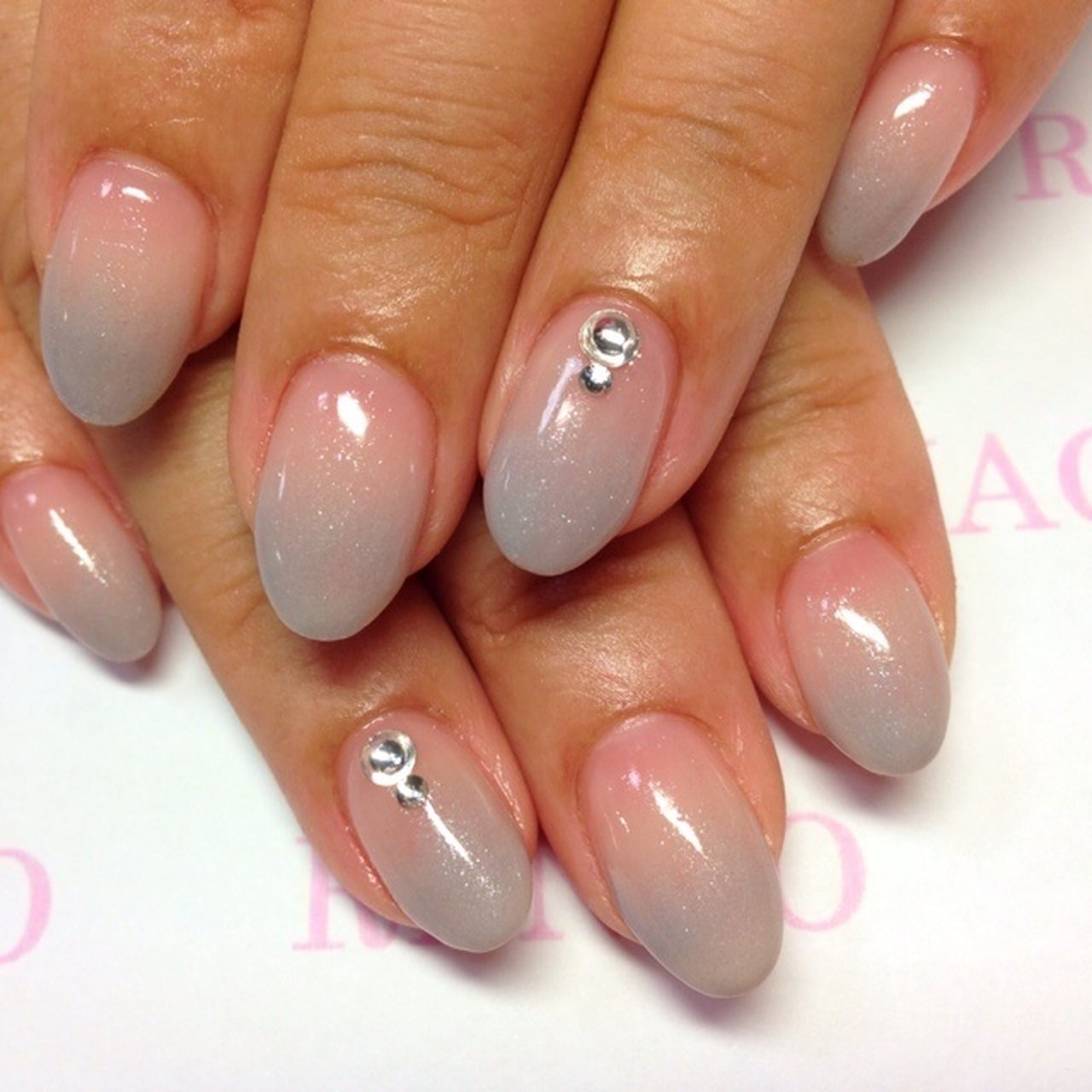 秋 ハンド グラデーション グレー ジェルネイル Renaoのネイルデザイン No ネイルブック