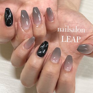 グレー ブラックのネイルデザイン ネイルブック