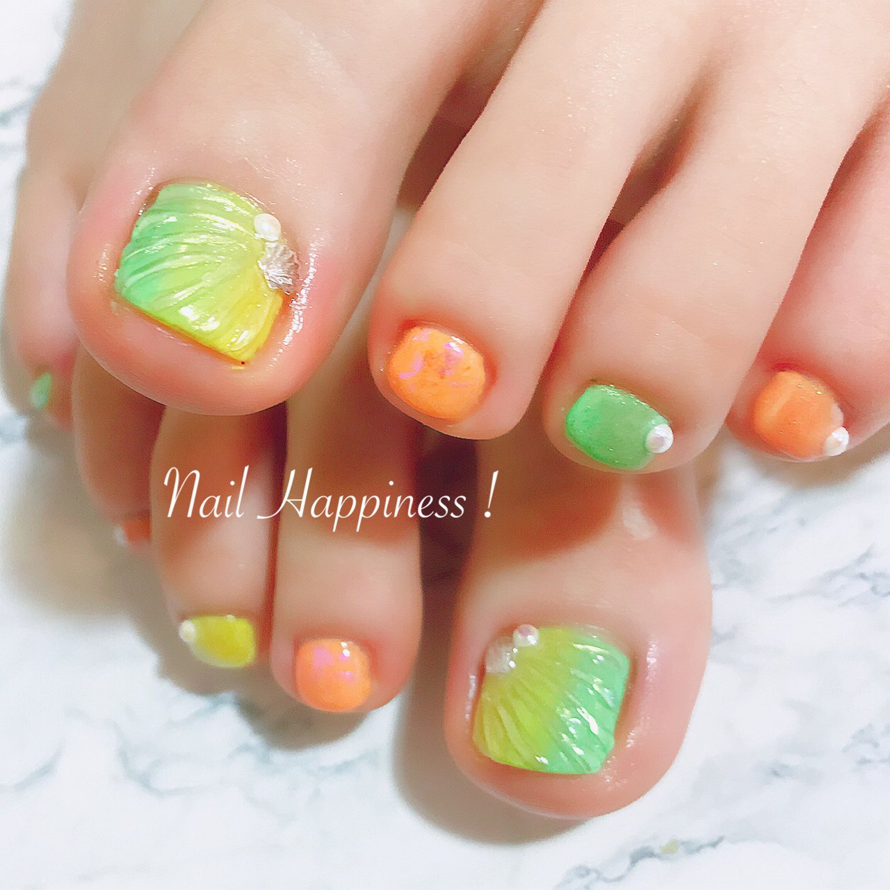 夏 オールシーズン 海 リゾート フット Nail Happiness ネイルハピネス ささきまきのネイルデザイン No ネイルブック