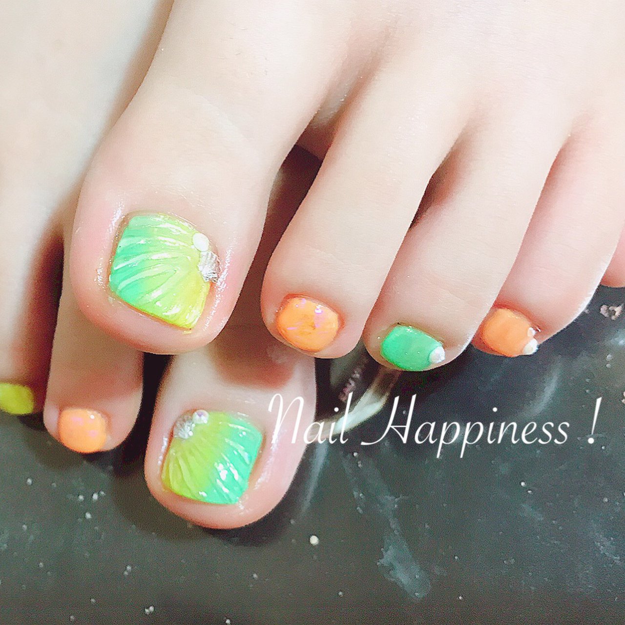 夏 オールシーズン 海 リゾート フット Nail Happiness ネイルハピネス ささきまきのネイルデザイン No ネイルブック