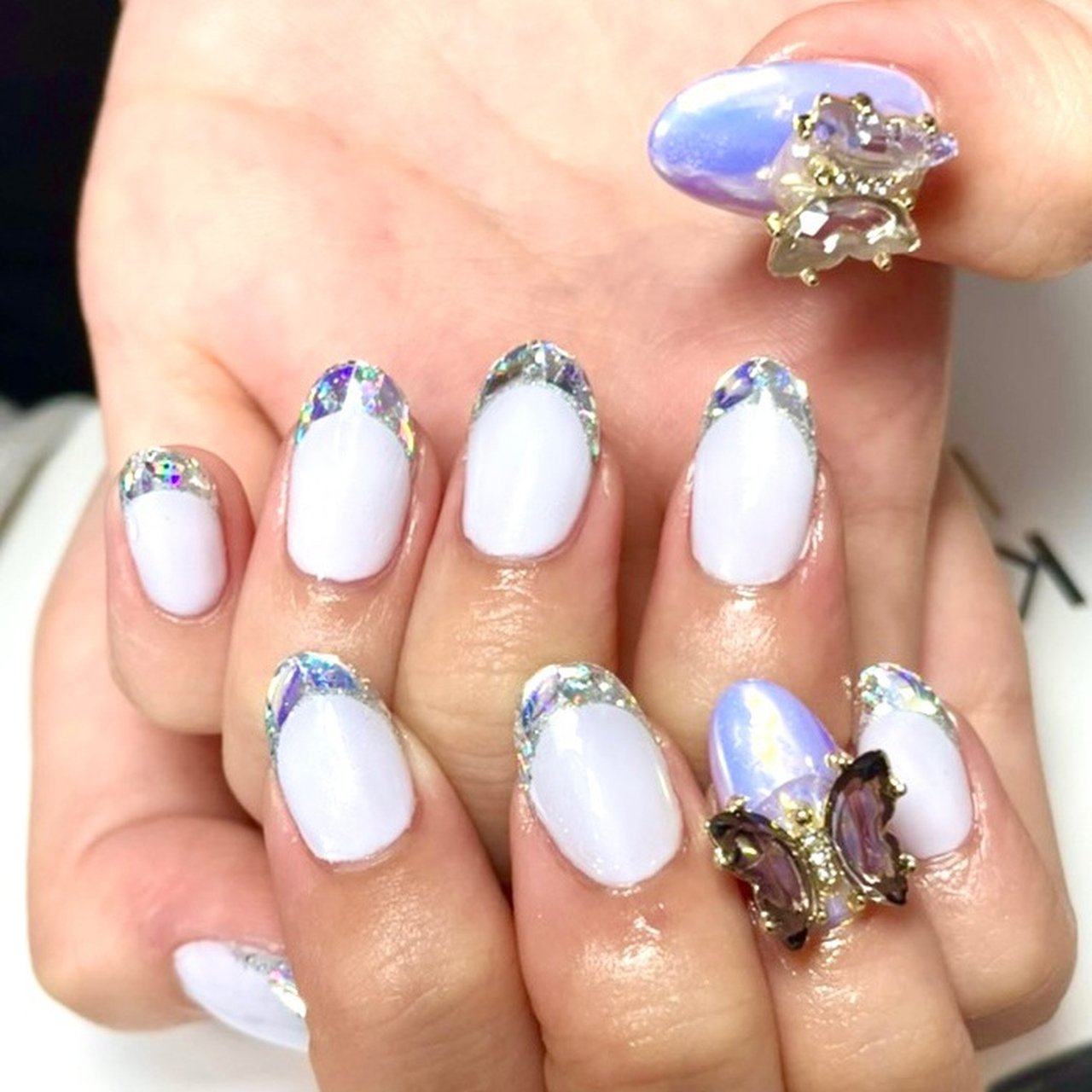 ハンド/フレンチ/オーロラ/ホワイト/シルバー - s_y_r_nailのネイル