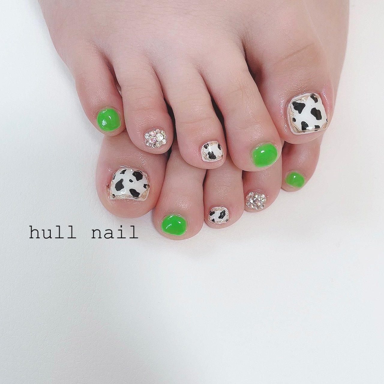 夏 秋 フット アニマル柄 ミラー Hull Nailのネイルデザイン No ネイルブック