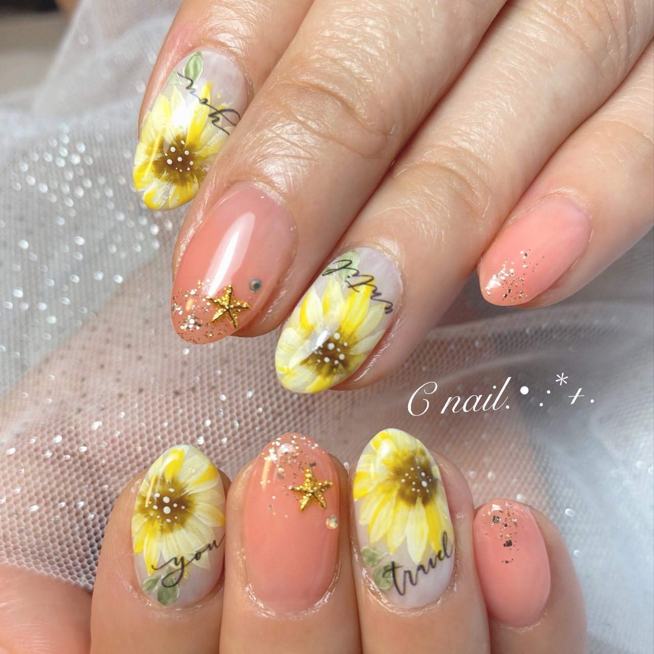 夏 ハンド シンプル ワンカラー フラワー 鈴鹿市 Cnailのネイルデザイン No ネイルブック