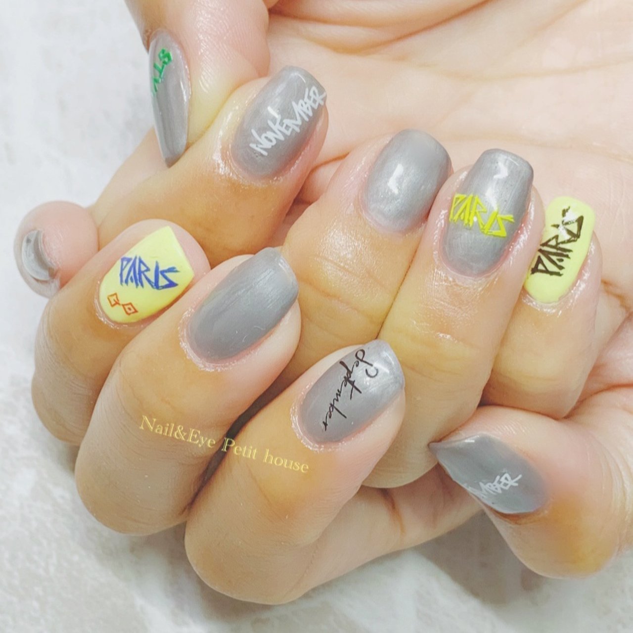 夏 ハンド ミディアム イエロー グレー Nail Eye Petit Houseのネイルデザイン No ネイルブック