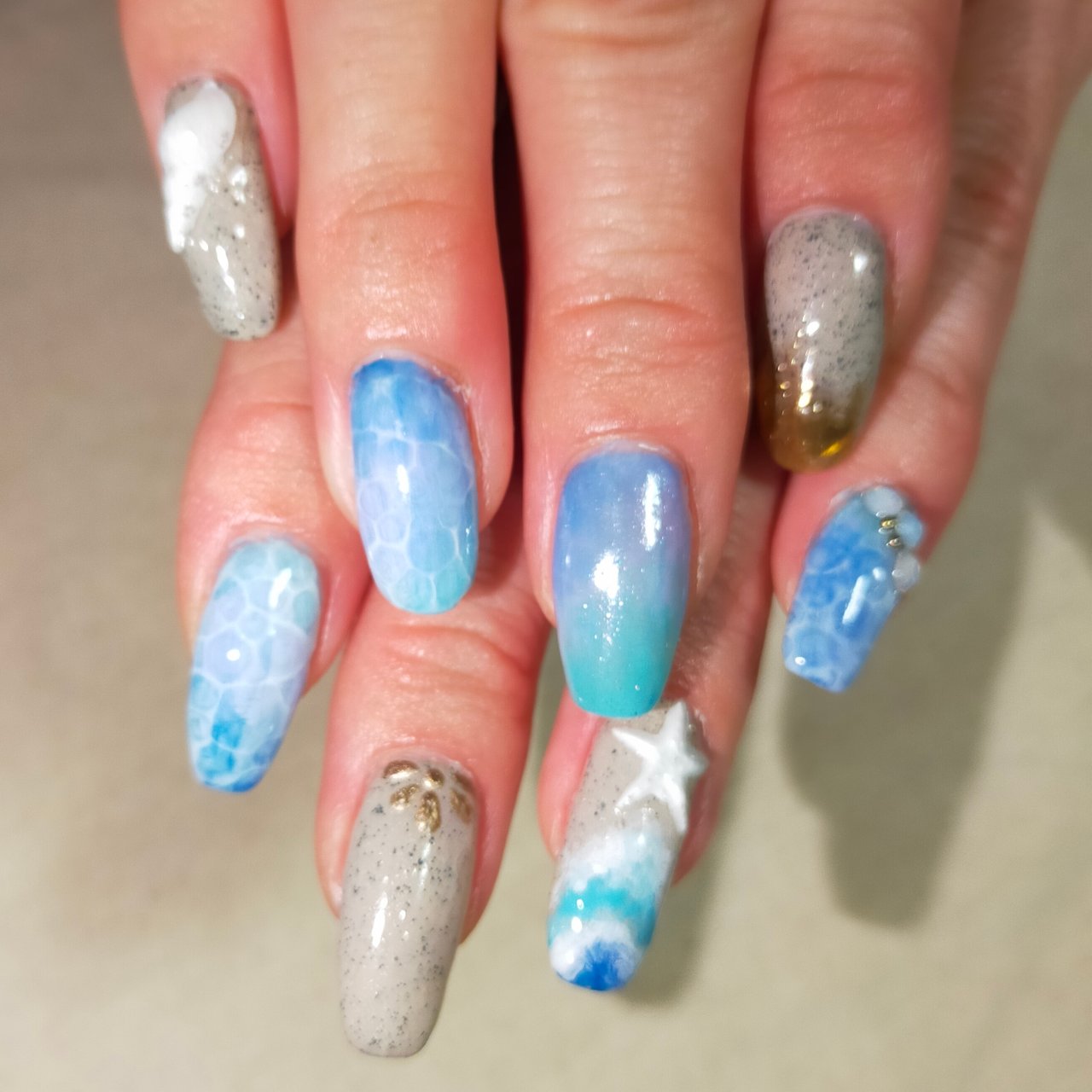 夏 ハンド グラデーション シェル 水滴 セルフネイル 記録用のネイルデザイン No ネイルブック