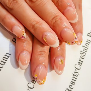 フレンチ 押し花のネイルデザイン ネイルブック