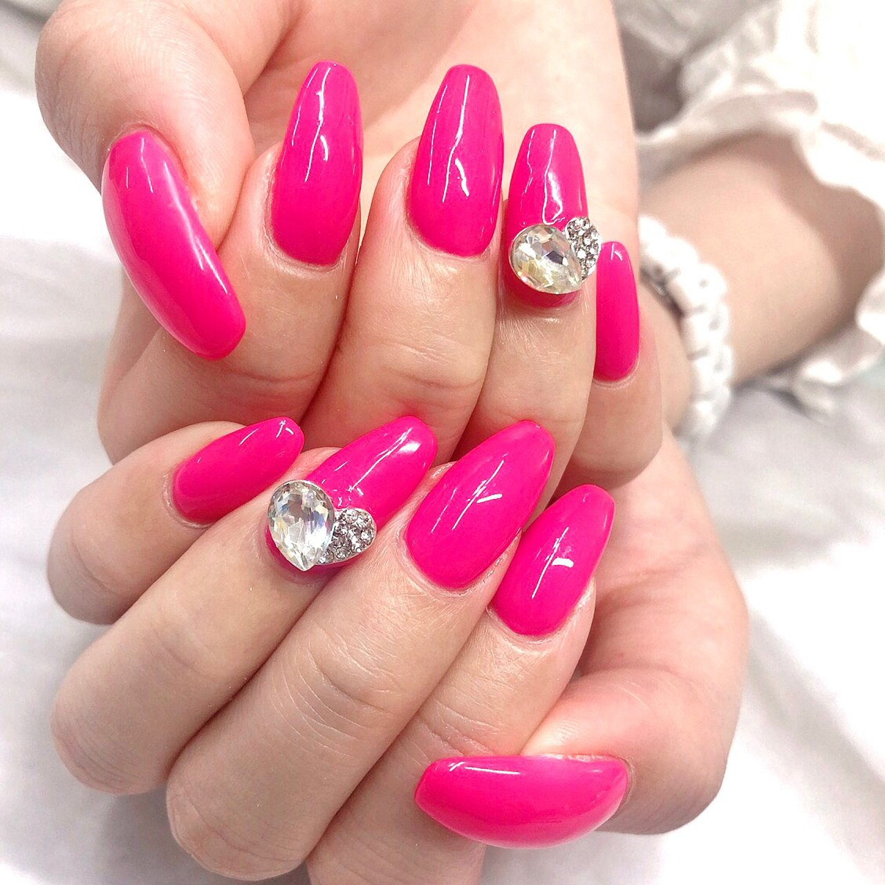 ピンク Crystal R Nail Salon のネイルデザイン No ネイルブック