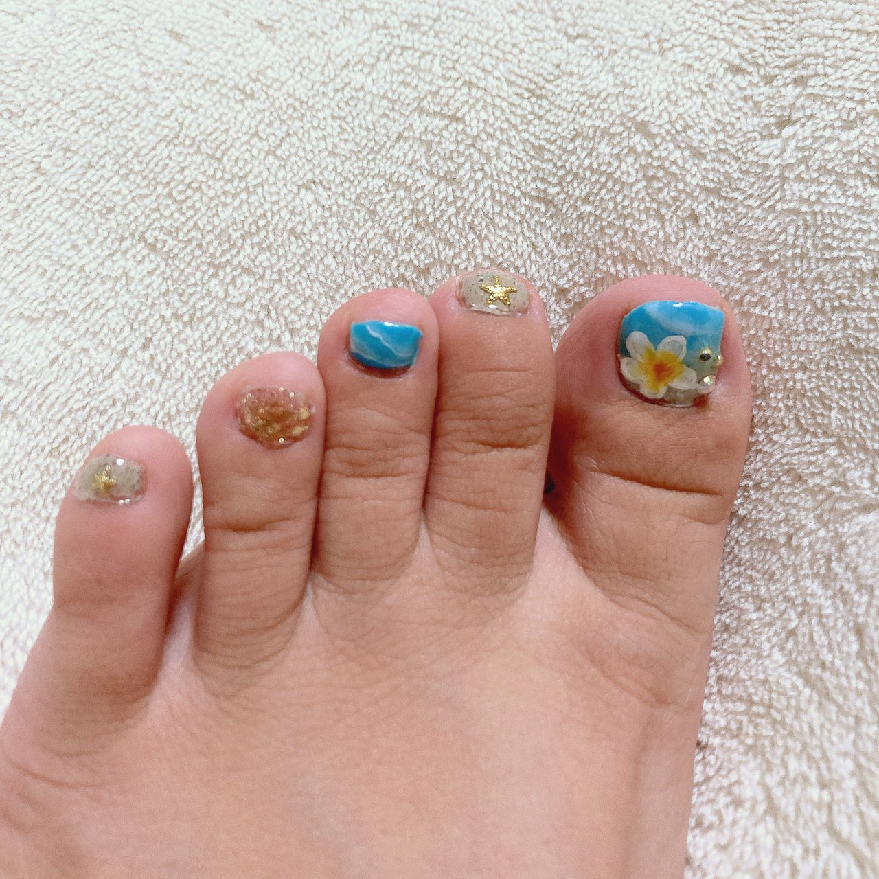 夏 海 リゾート フット フラワー セルフネイリスト のネイルデザイン No ネイルブック