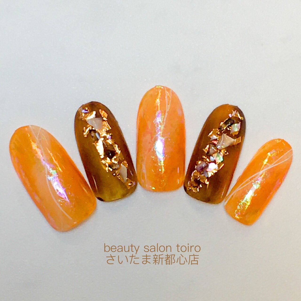 秋 ハンド シェル 大理石 ミディアム Beauty Salon Toiro さいたま新都心店 美爪育成 フィルイン推奨サロン のネイル デザイン No ネイルブック