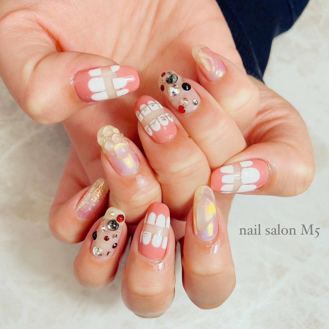 ハンド ホワイト ピンク ジェルネイル Nail Salon M5のネイルデザイン No ネイルブック