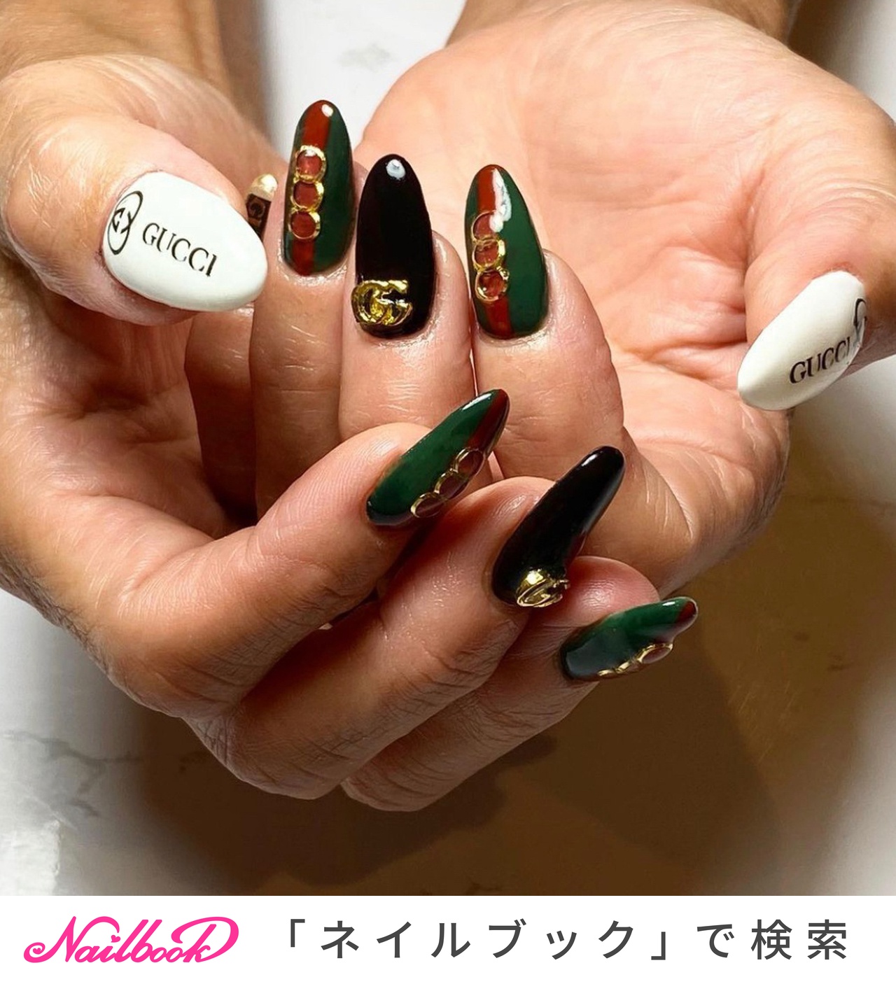 ブランド柄 ロング グッチネイルのネイルデザイン ネイルブック