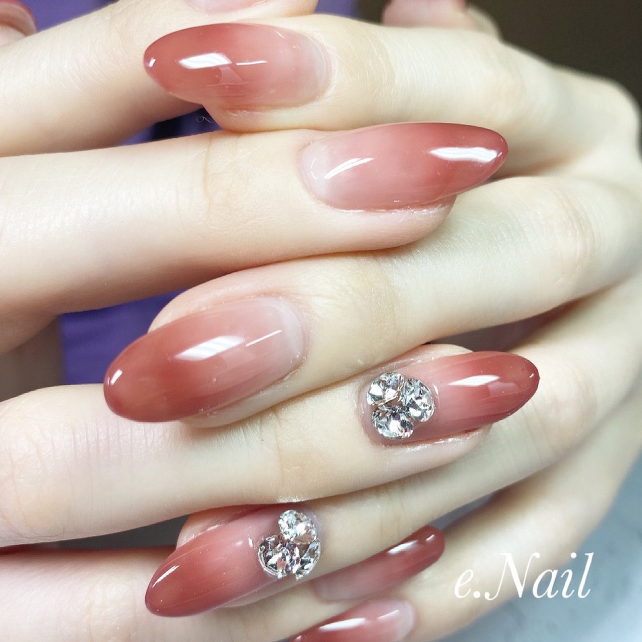 オールシーズン ハンド グラデーション ピンク レッド E Nailのネイルデザイン No ネイルブック