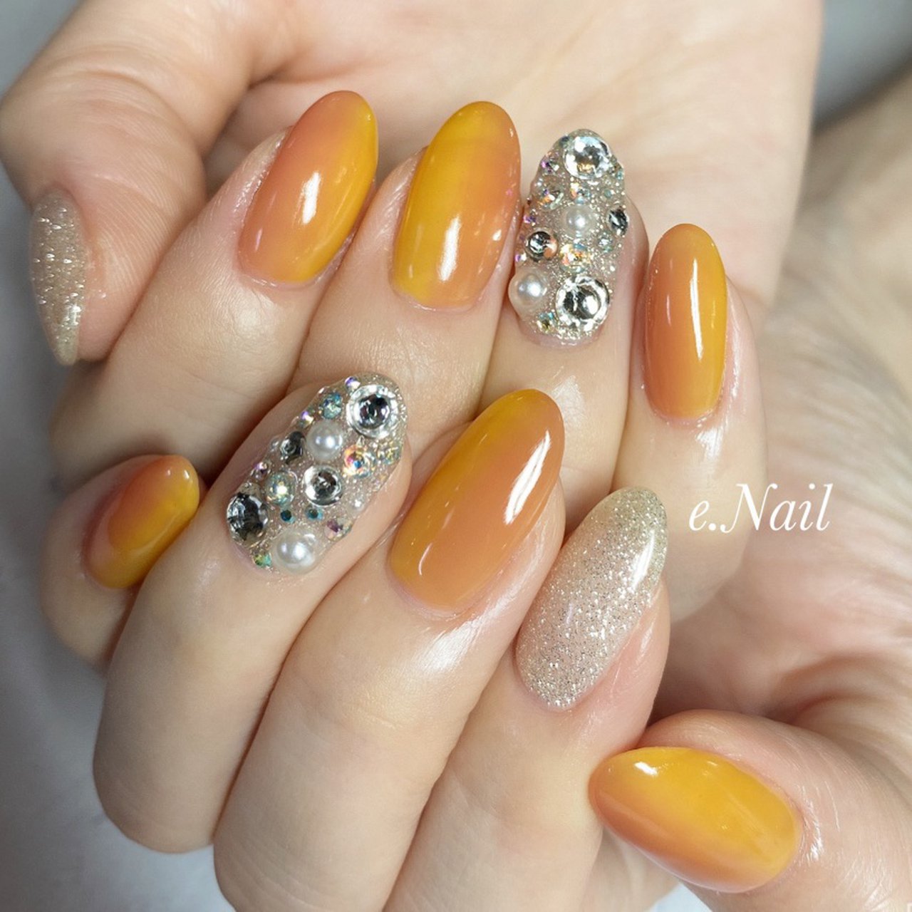 オールシーズン ハンド オレンジ イエロー シルバー E Nailのネイルデザイン No ネイルブック