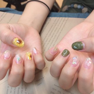 夏 イエロー カーキネイルのネイルデザイン ネイルブック