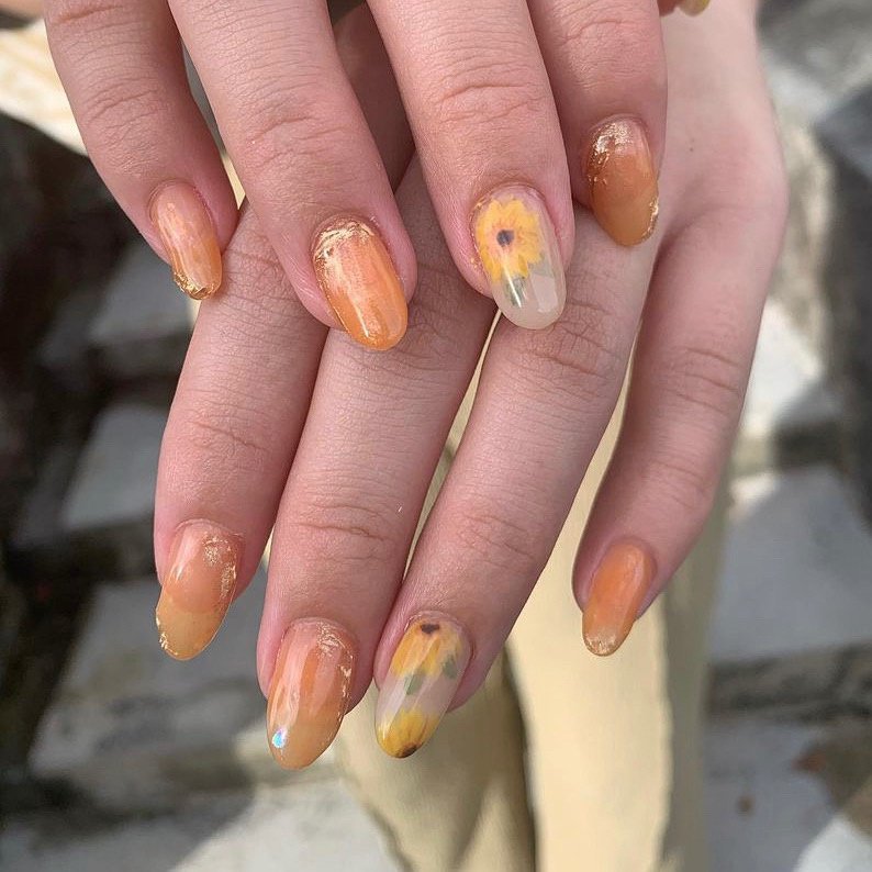 夏 ハンド シンプル ワンカラー フラワー 沖縄うるま市ニュアンスbliss Nailブリス ネイルパラジェル フィルインのネイルデザイン No ネイルブック