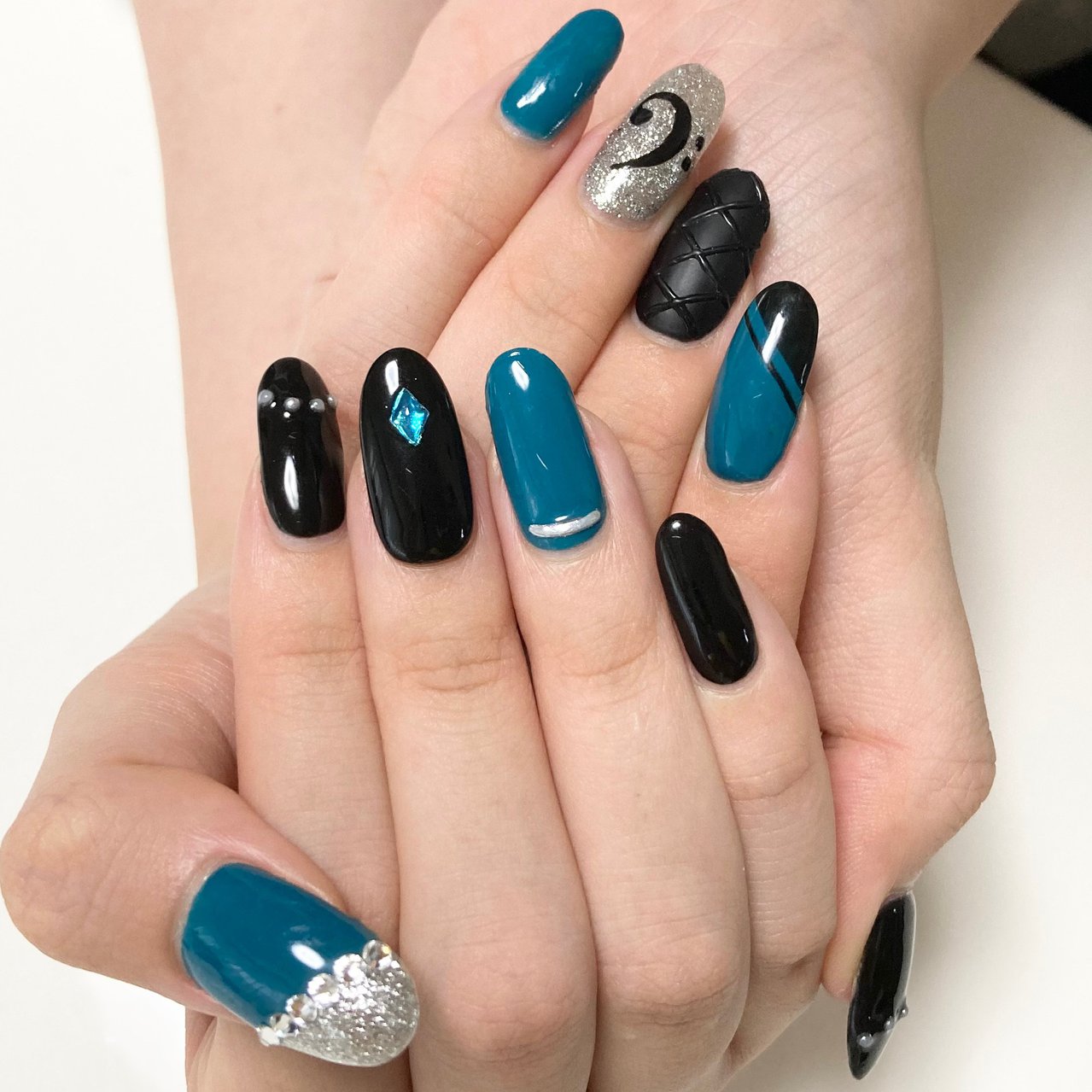 ライブ ハンド ブルー ブラック シルバー コタロウのネイルデザイン No ネイルブック