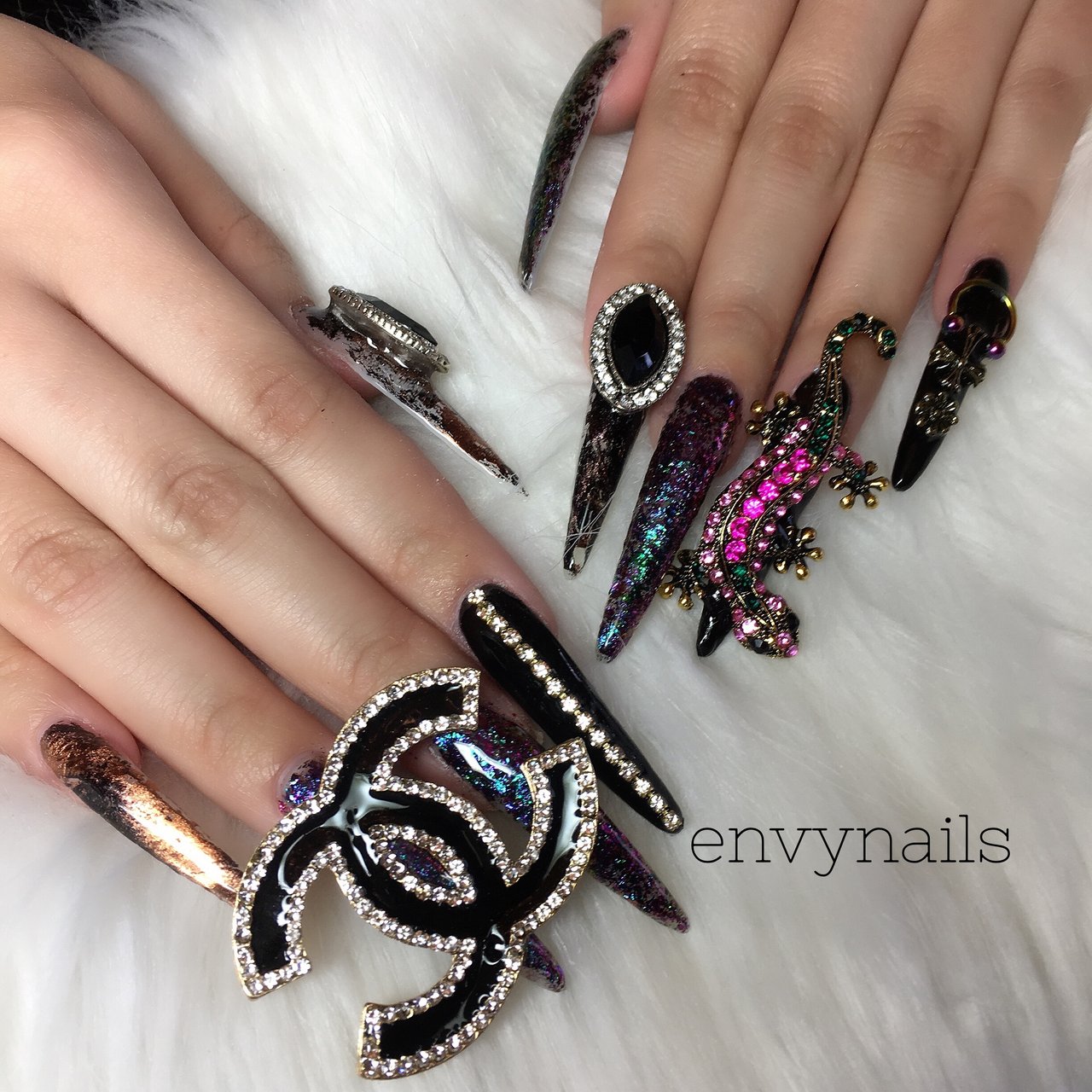 ネイルチップ 成人式 派手ネイル トカゲネイル ロングネイル ギャル