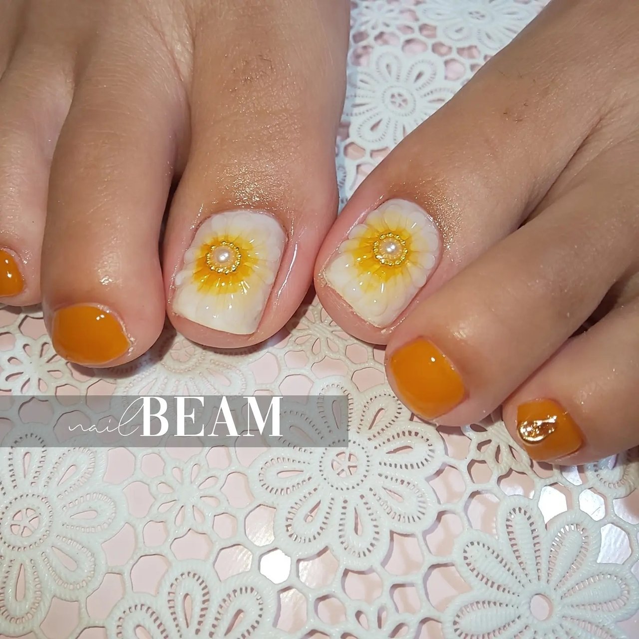 夏 秋 オールシーズン フット フラワー Nailbeamのネイルデザイン No ネイルブック