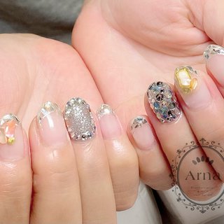 ストーン埋め尽くしのネイルデザイン ネイルブック