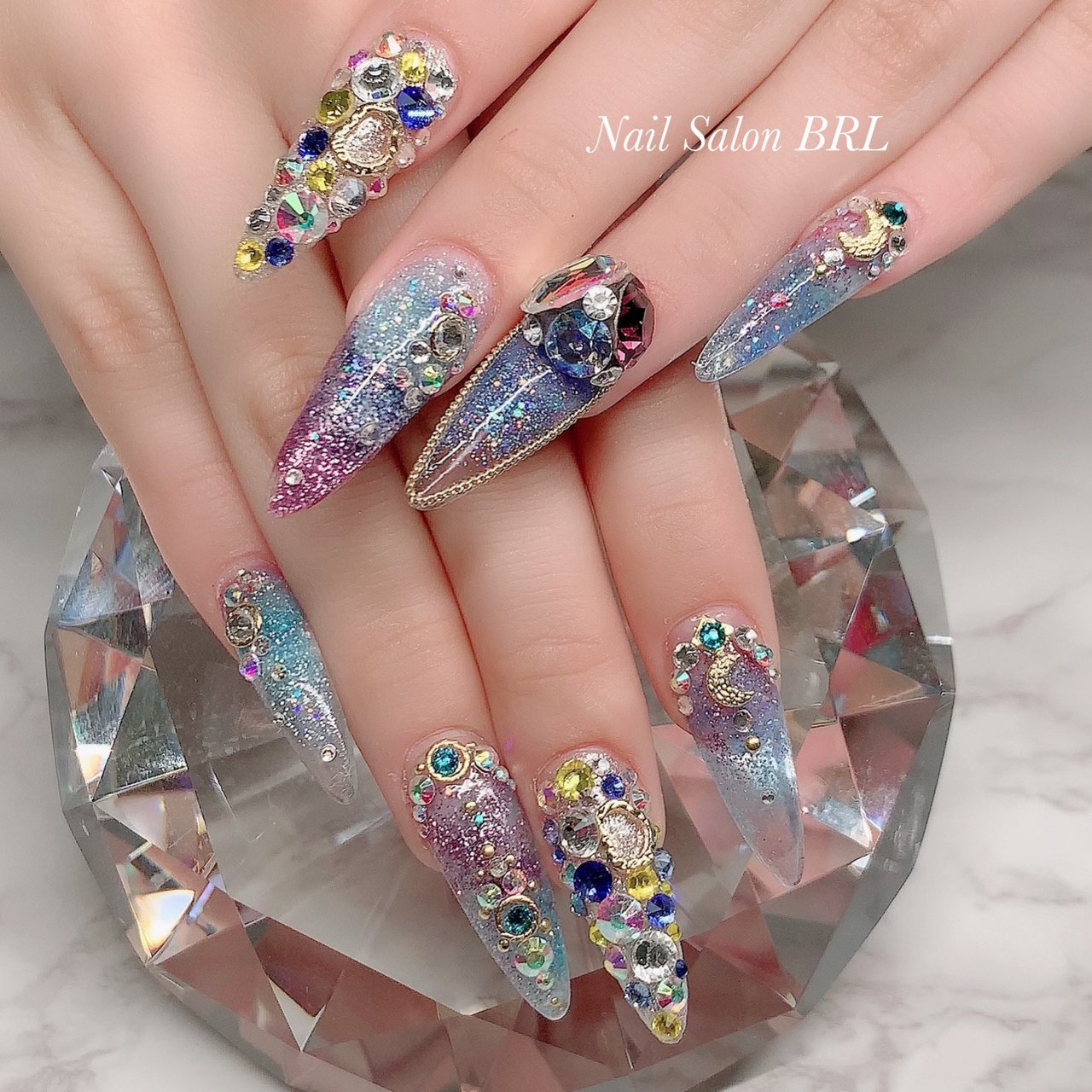 夏 オールシーズン 海 ライブ ハンド Nail Salon Brl ネイルサロン ベリル のネイルデザイン No 657 ネイルブック