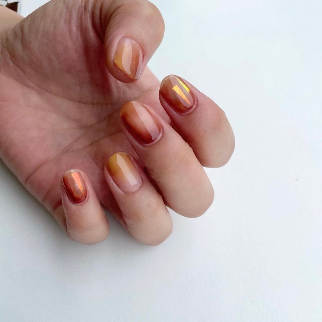 ハンド トロピカル ニュアンス イエロー ボルドー Yn Etoのネイルデザイン No ネイルブック