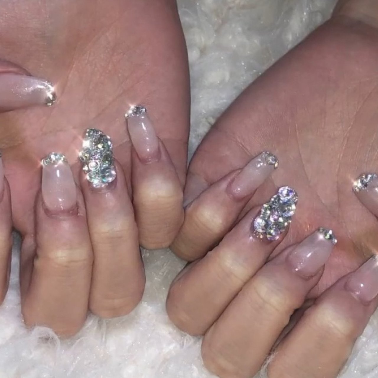 ハンド/ビジュー/ショート/ホワイト/クリア - ㅤƴのネイル