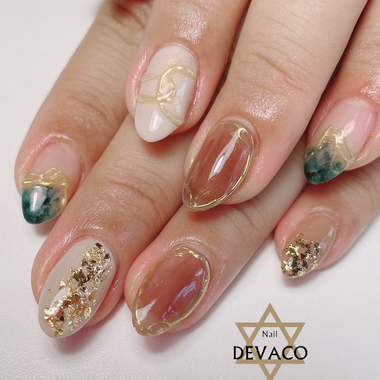 夏 ハンド 変形フレンチ ホログラム 大理石 999naildevacoのネイルデザイン No ネイルブック