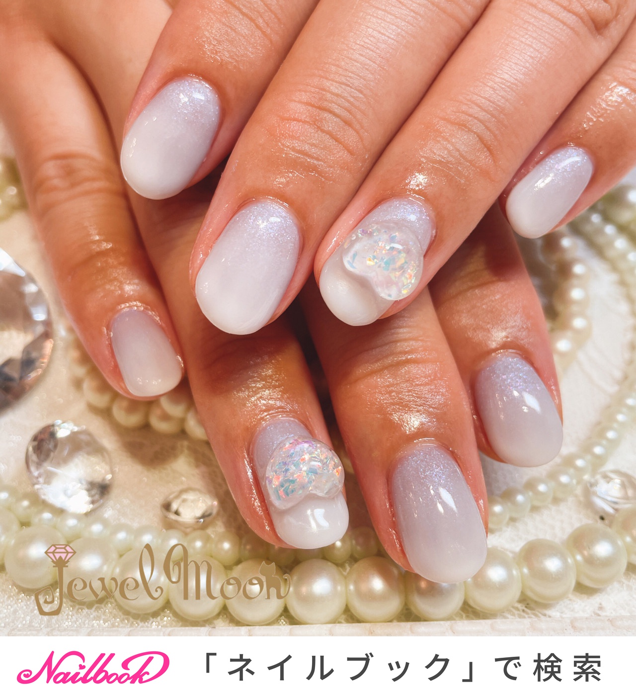 水色 白グラデーションのネイルデザイン ネイルブック