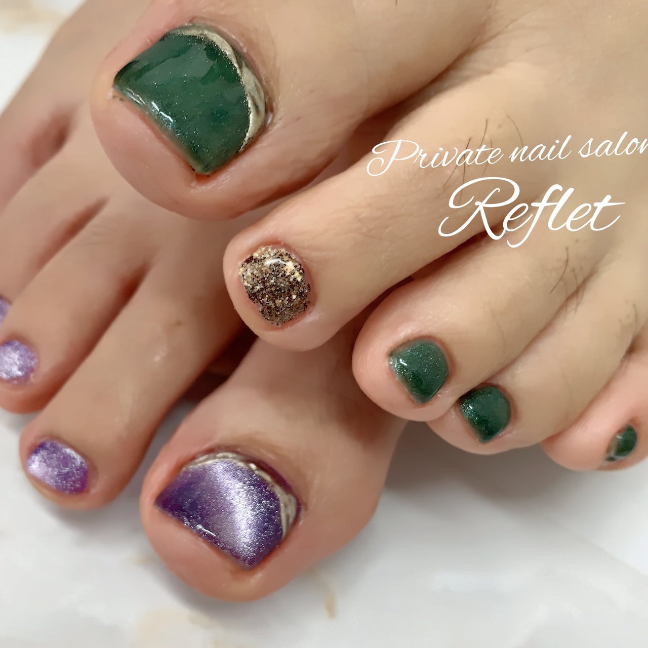 夏 オールシーズン フット ラメ マグネット Reflet Nail ルフレ のネイルデザイン No ネイルブック
