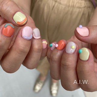 カラフルポップネイルのネイルデザイン ネイルブック