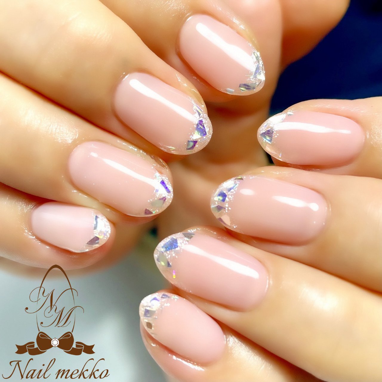 フレンチ ラメ ベージュ ピンク シルバー Nail Mekkoのネイルデザイン No ネイルブック