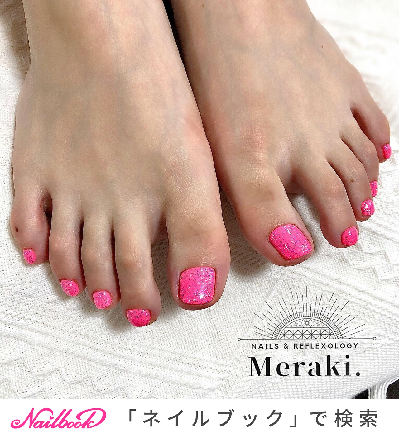 ピンク ビビッド ペディキュアのネイルデザイン ネイルブック