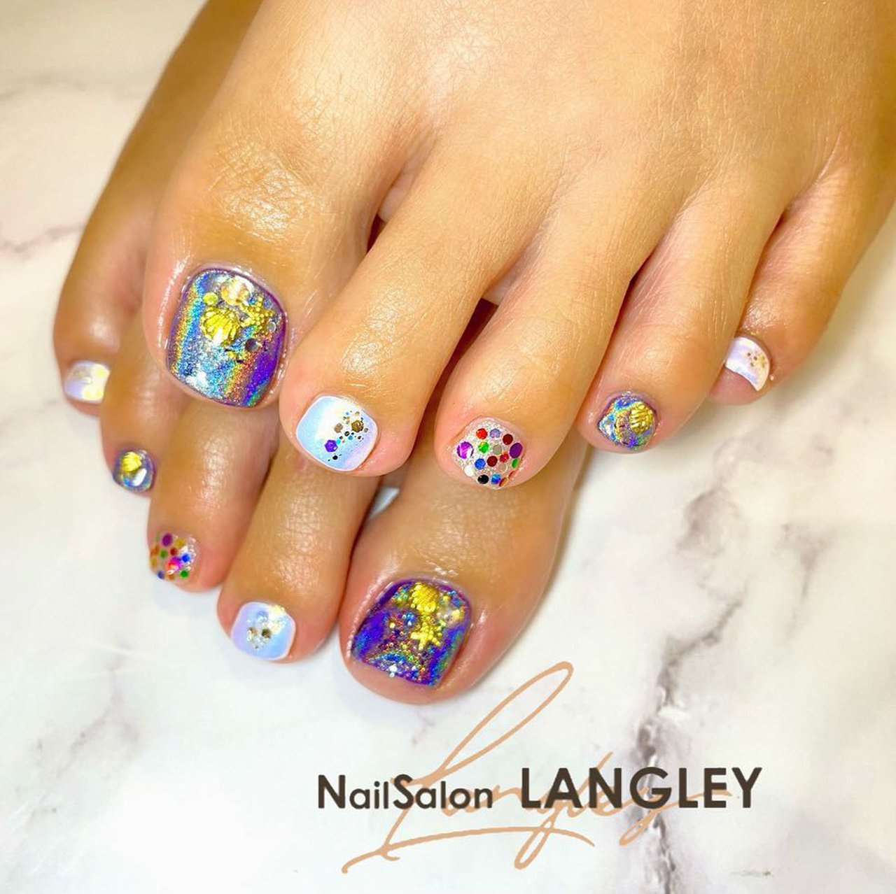 夏 秋 リゾート パーティー フット Nailsalon Langleyのネイルデザイン No ネイルブック