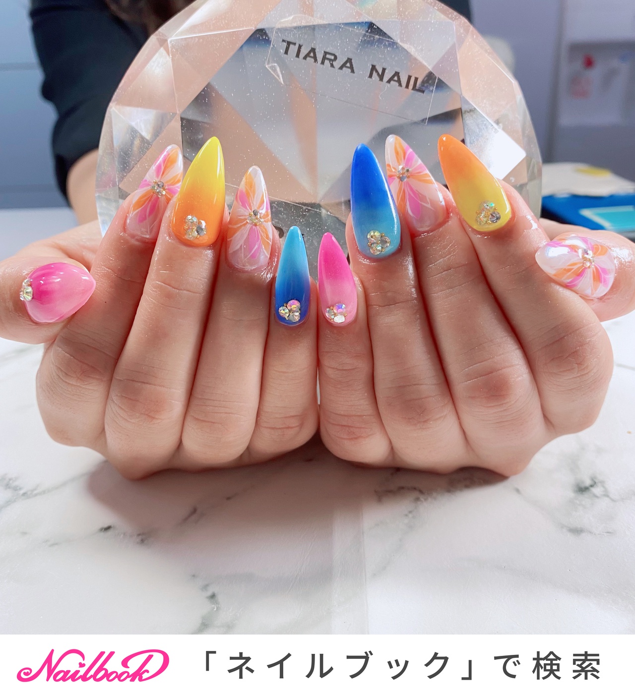 カラフル レインボー スカルプネイルのネイルデザイン ネイルブック