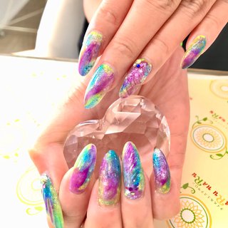 ユニコーンカラーのネイルデザイン ネイルブック