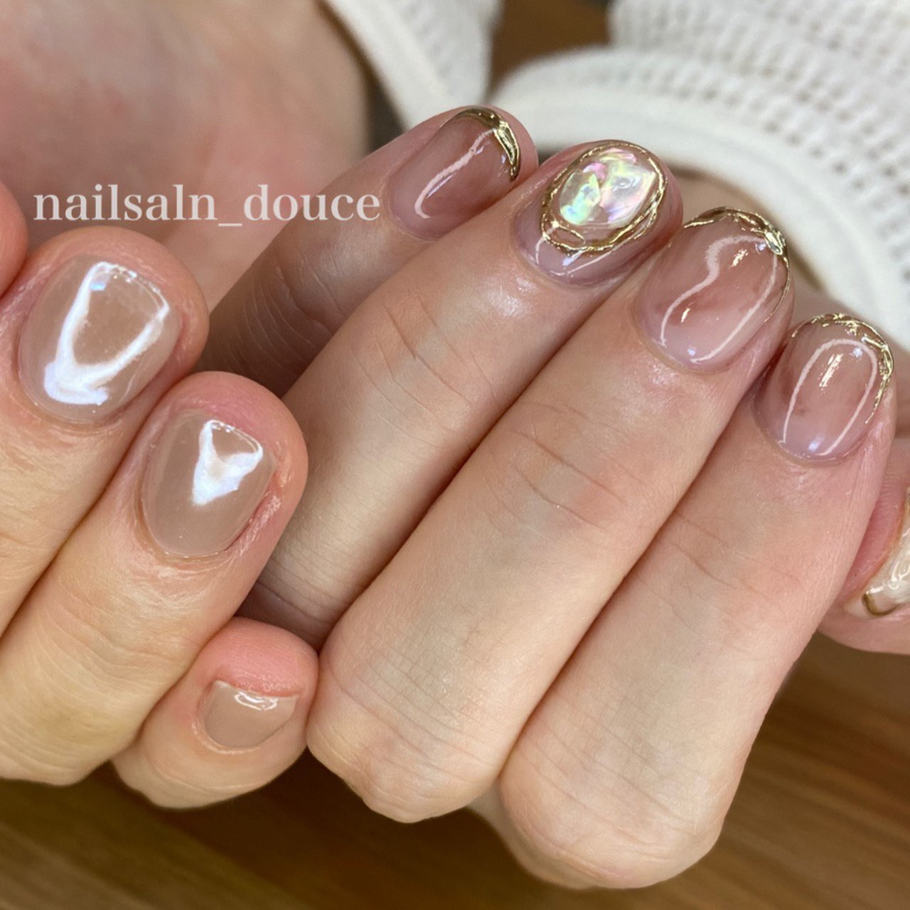 夏 秋 ハンド アンティーク ニュアンス Nailsalon Douceのネイルデザイン No ネイルブック
