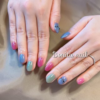 冬 ピンク グリーンのネイルデザイン ネイルブック