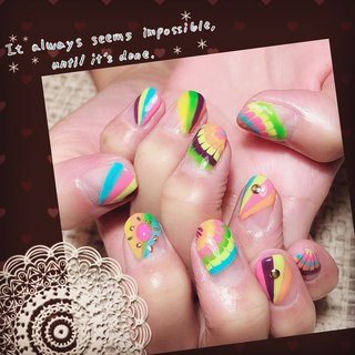 ピーコック エスニックのネイルデザイン ネイルブック
